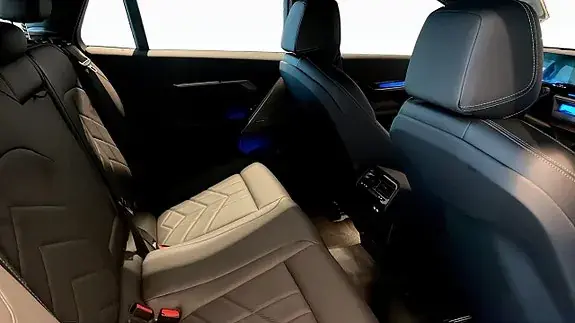 BMW 530E 2026 photo 5
