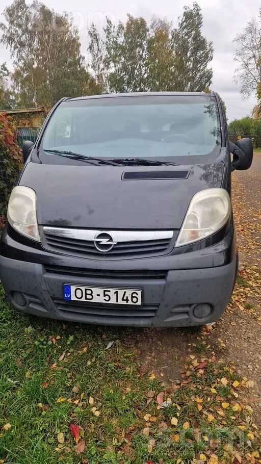 Opel Vivaro 2012 photo 4