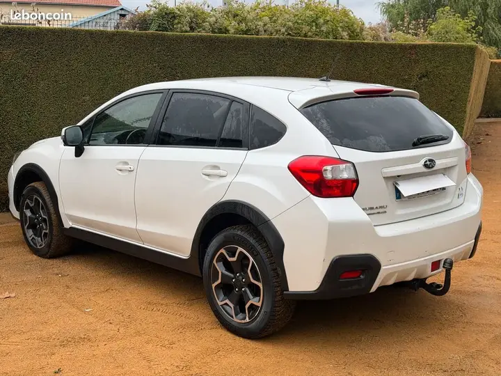 Subaru Xv 2012 photo 3