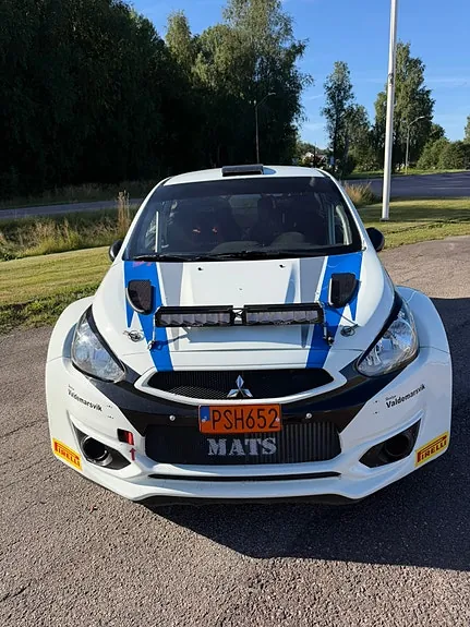 Mitsubishi Space Star 2018 photo 3