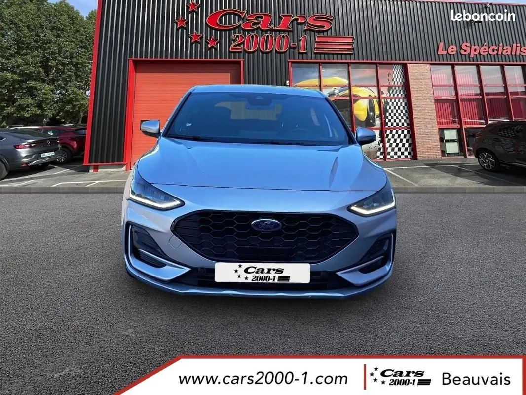 Ford Focus 2025 photo 2