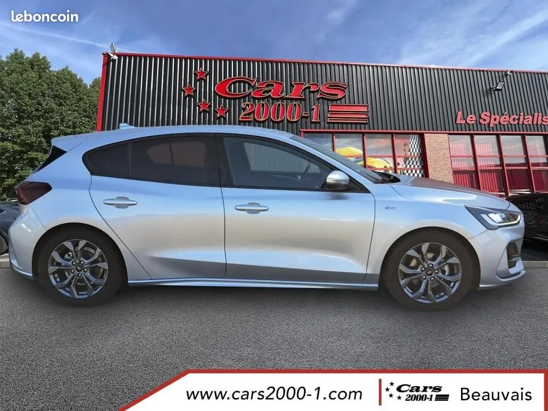 Ford Focus 2025 photo 4