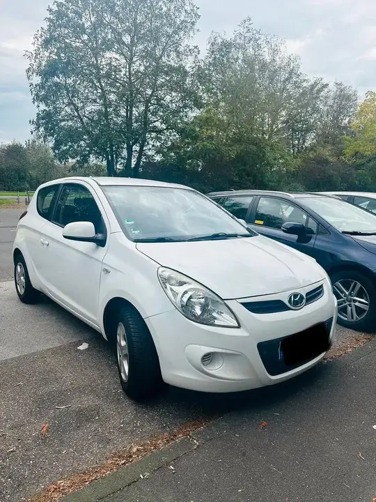 Hyundai I20
