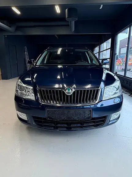 Skoda Octavia 2012 photo 3