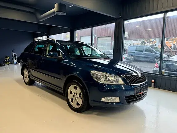 Skoda Octavia 2012 photo 4