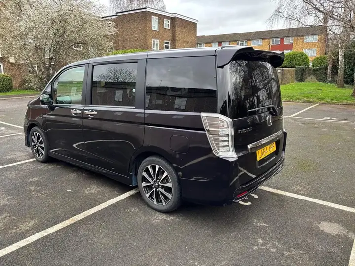 Honda Stepwagon 2014 photo 5
