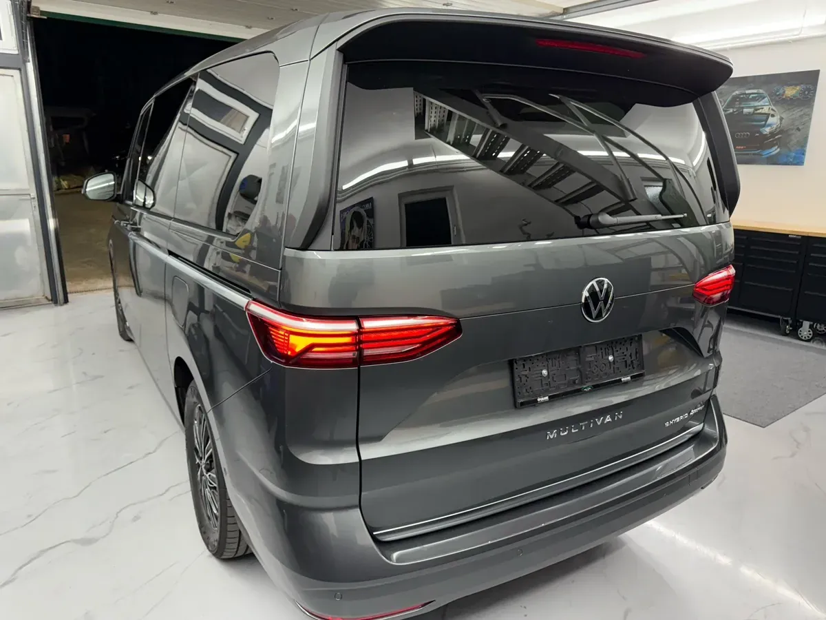 Volkswagen T7 2025 photo 2
