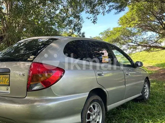 Kia Rio 2003 photo 5