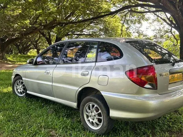 Kia Rio 2003 photo 3