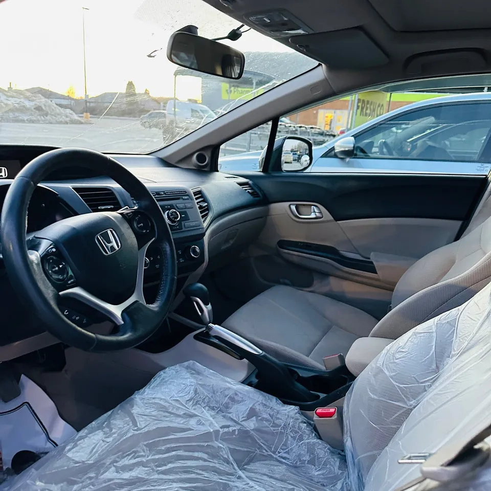 Honda Civic 2012 photo 3