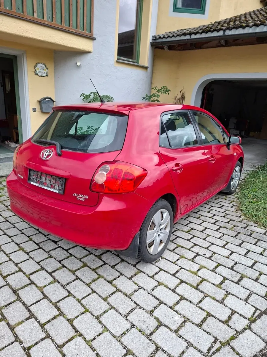 Toyota Auris 2009 photo 2
