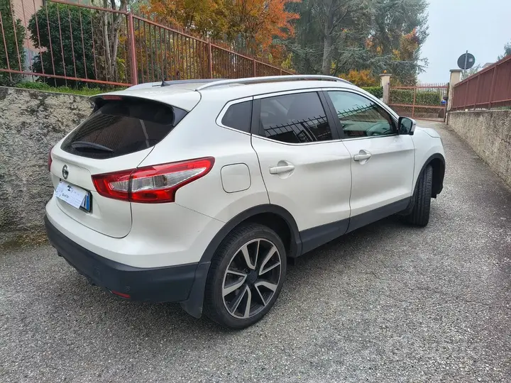 Nissan Qashqai 2017 photo 2