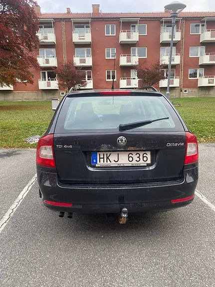 Skoda Octavia 2011 photo 3
