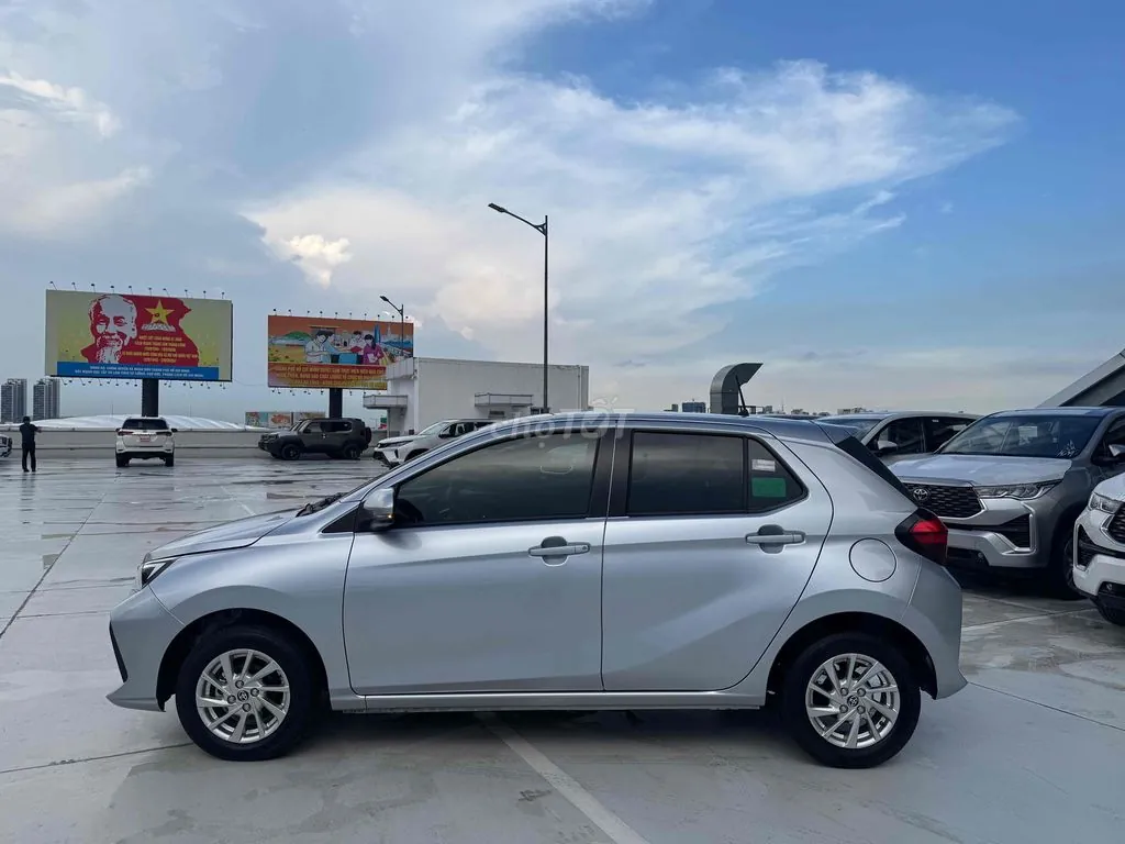 Toyota Wigo 2025 photo 4