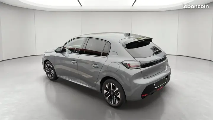 Peugeot 208 2024 photo 4