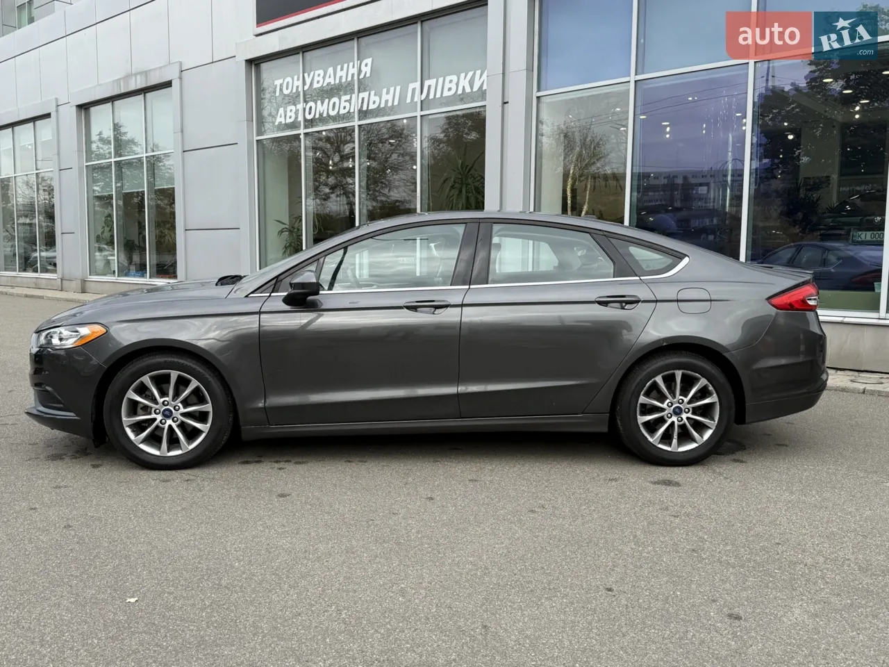 Ford Fusion 2017 photo 2