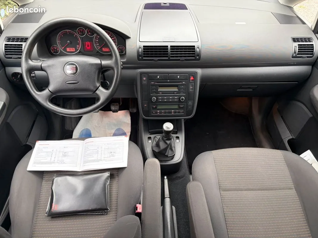 Seat Alhambra 2007 photo 4