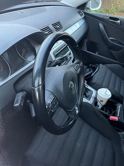 Volkswagen Passat 2010 photo 4