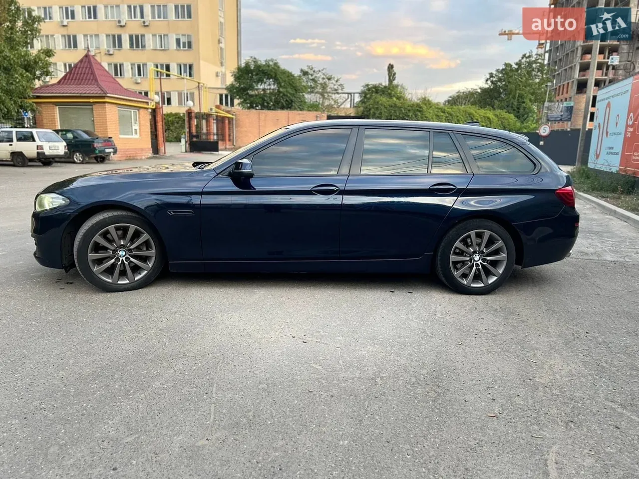 BMW 5 Series 2014 photo 3