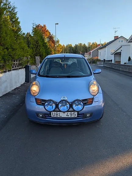 Nissan Micra 2003 photo 2