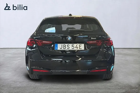 BMW 120 2026 photo 4
