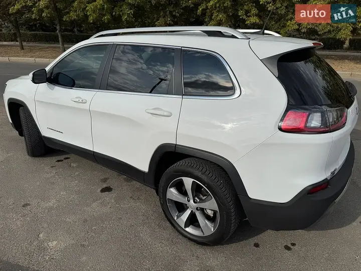Jeep Cherokee 2020 photo 3
