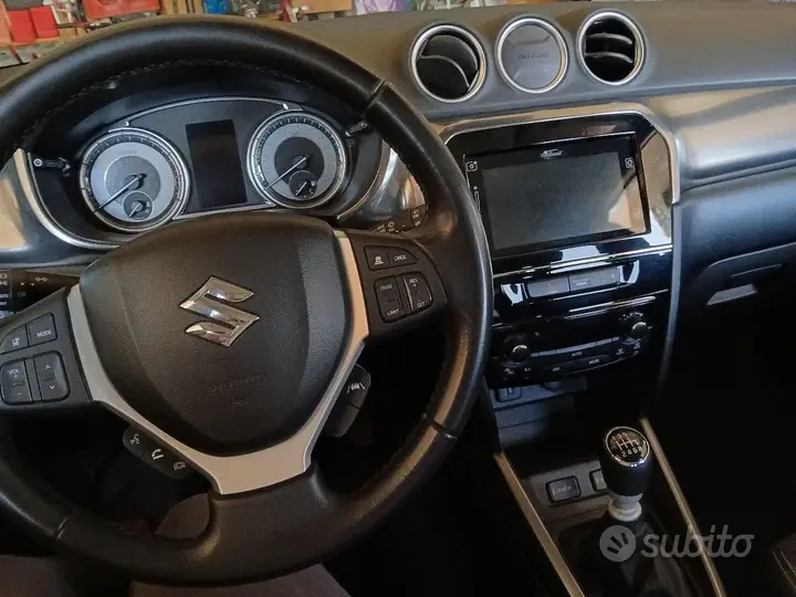 Suzuki Vitara 2023 photo 3