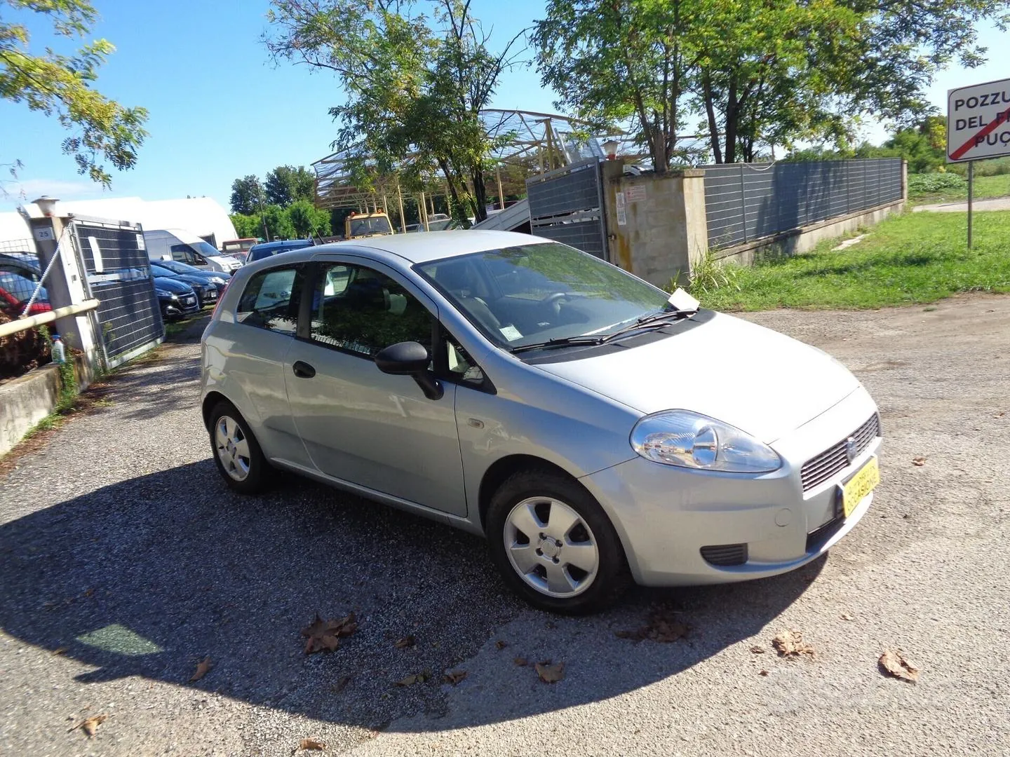 Fiat Grande Punto 2006 photo 3