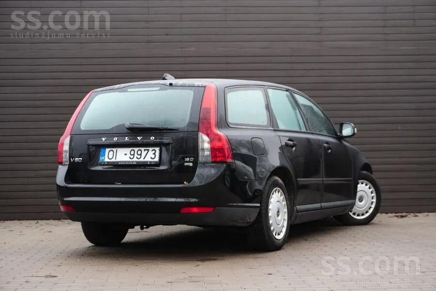Volvo V50 2010 photo 3
