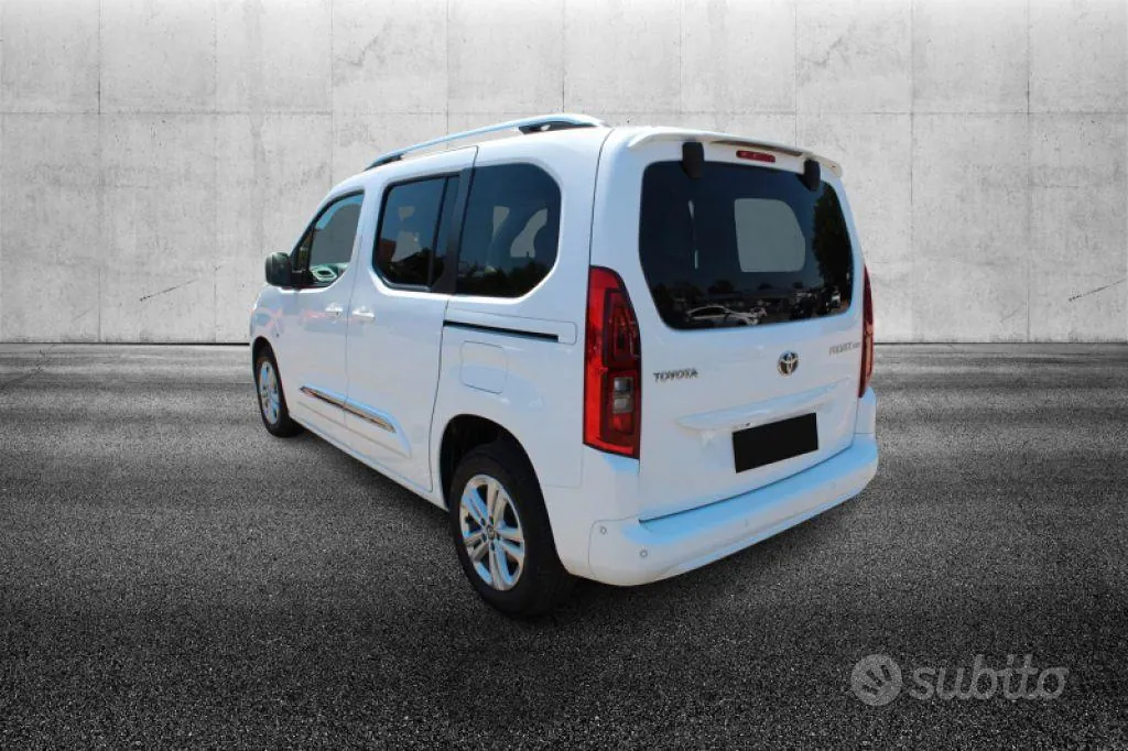 Toyota Proace City