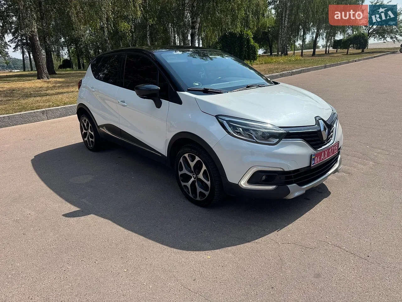 Renault Captur 2017 photo 2
