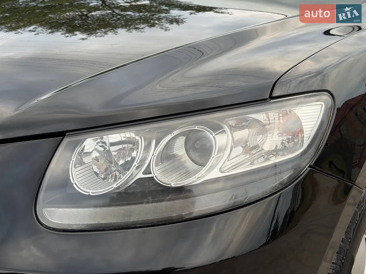Hyundai Santa Fe 2010 photo 3