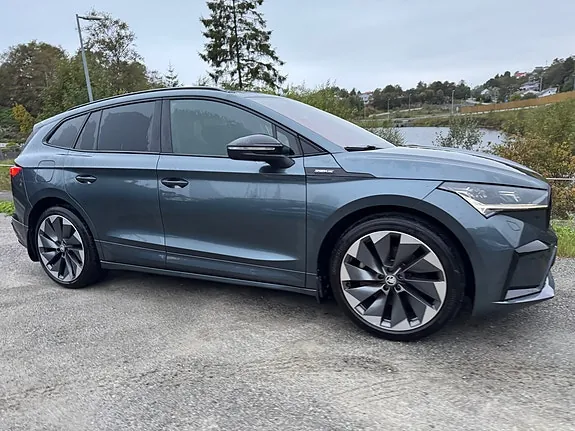 Skoda Enyaq 2022 photo 3