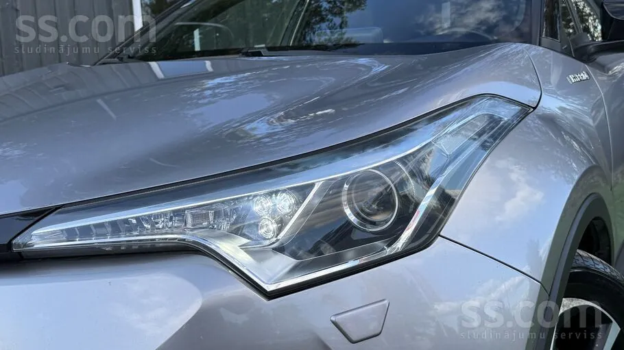 Toyota C-Hr 2017 photo 5