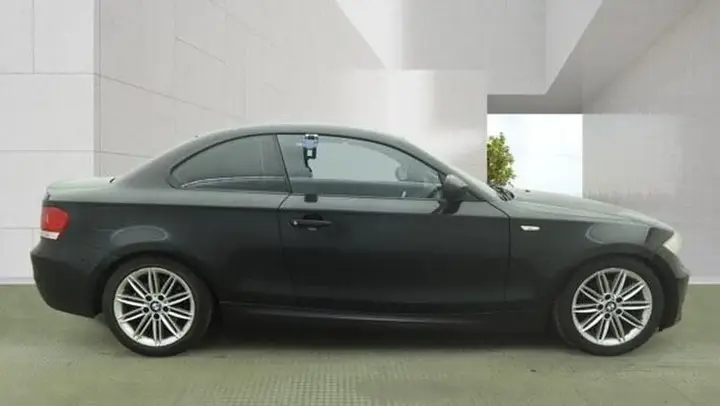 BMW 1 Series 2010 photo 5