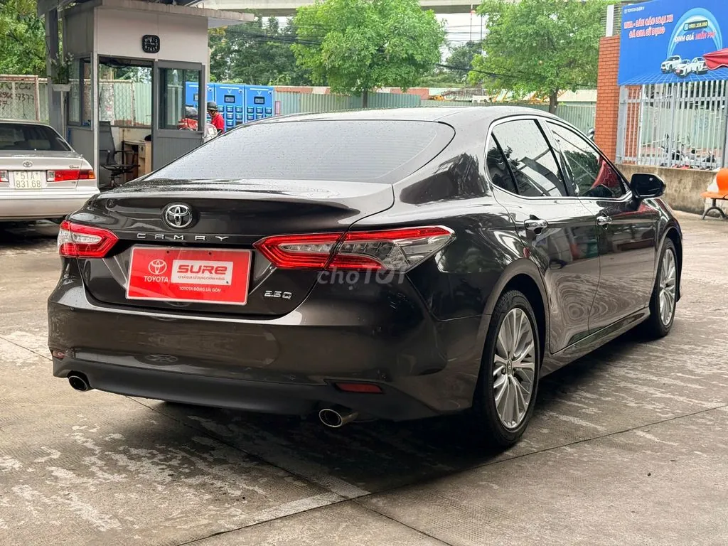 Toyota Camry 2021 photo 4