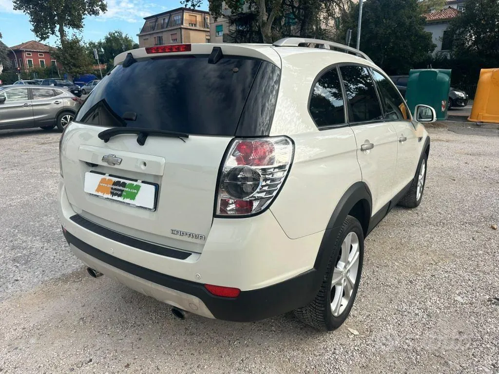 Chevrolet Captiva 2012 photo 3