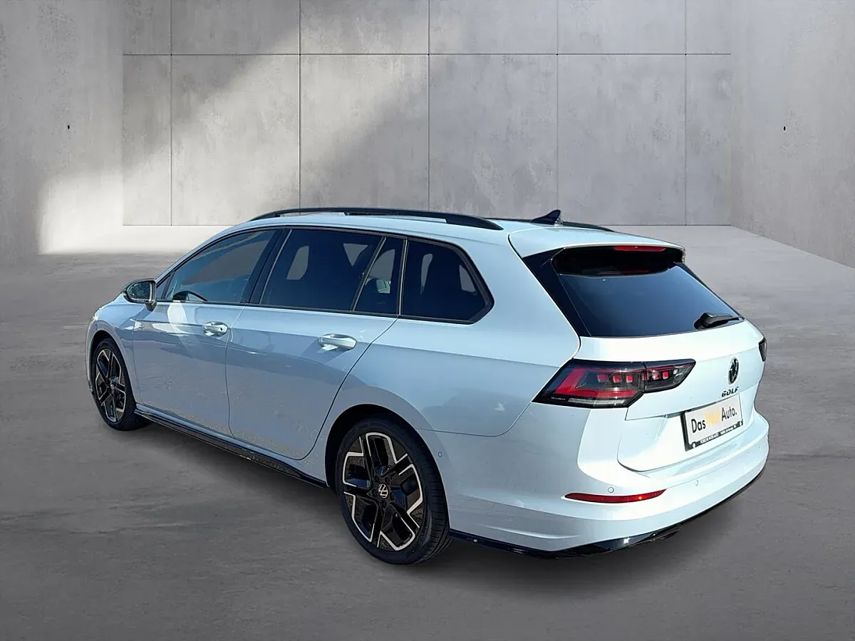 Volkswagen Golf 2026 photo 3