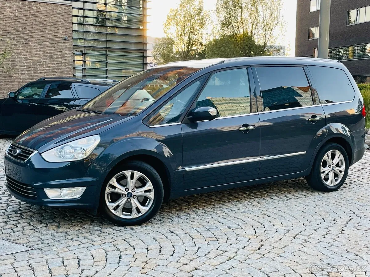 Ford Galaxy 2013 photo 2