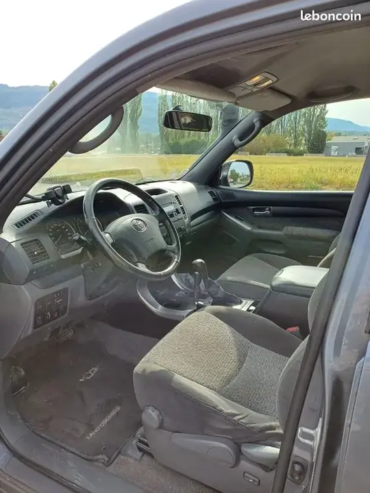 Toyota Land Cruiser 2004 photo 3