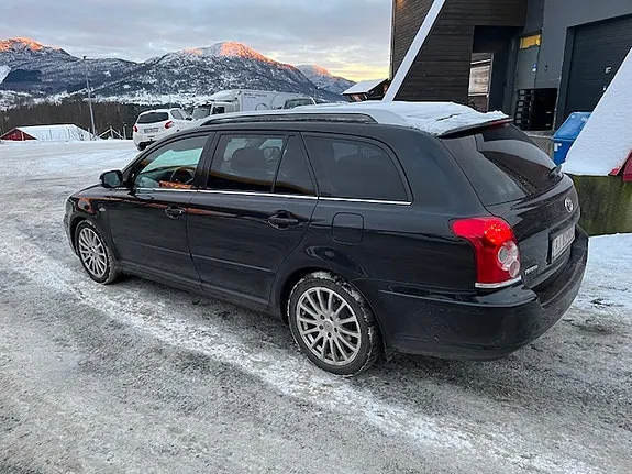 Toyota Avensis 2008 photo 2