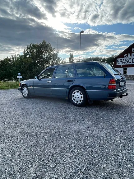 Mercedes-Benz 230 Te 1990 photo 5