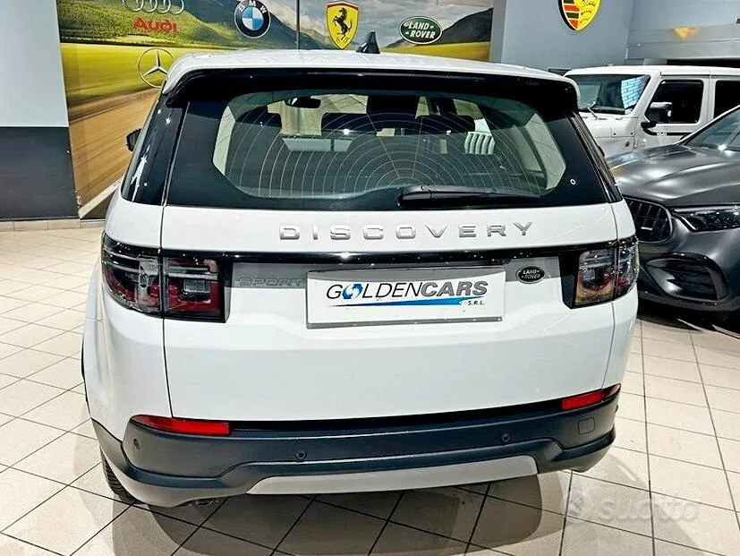 Land Rover Discovery Sport 2021 photo 5
