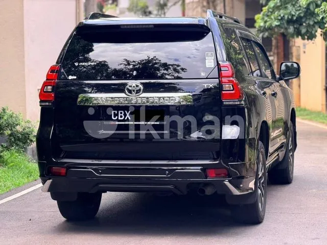 Toyota Land Cruiser Prado 2023 photo 3