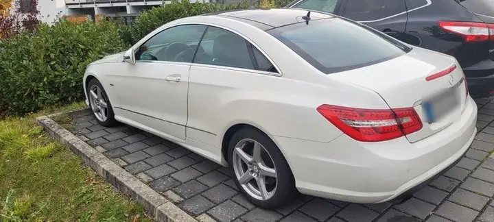 Mercedes-Benz E 350 Coupé