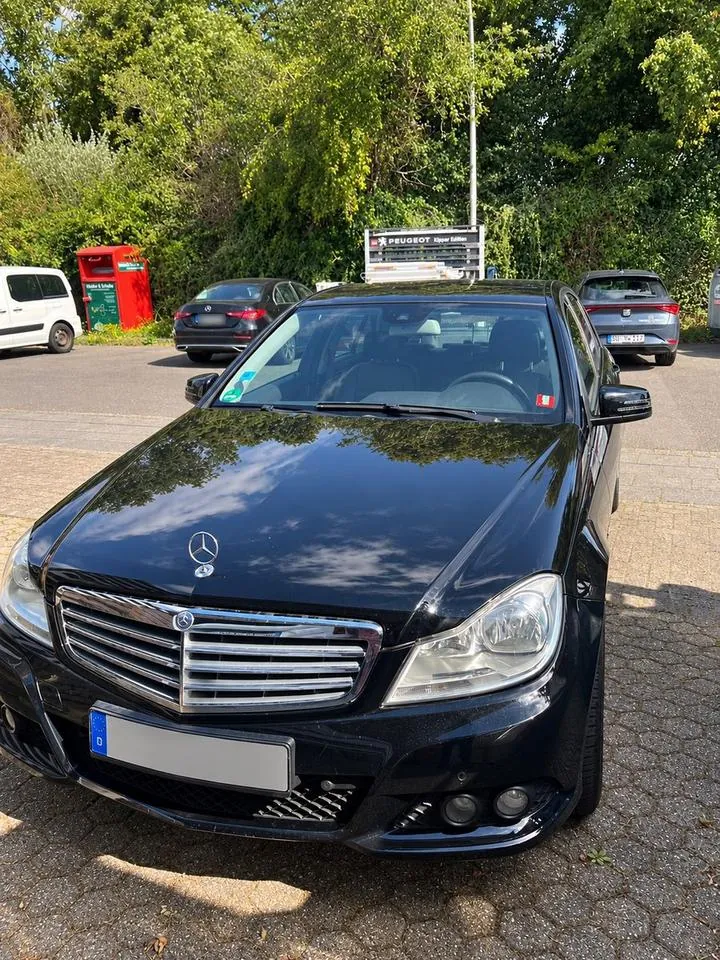 Mercedes-Benz C200