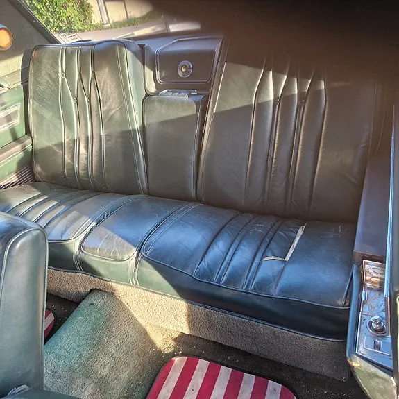 Chrysler Imperial 1968 photo 3