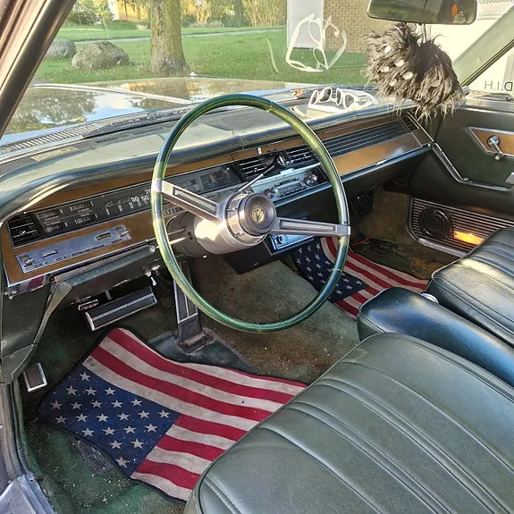 Chrysler Imperial 1968 photo 5