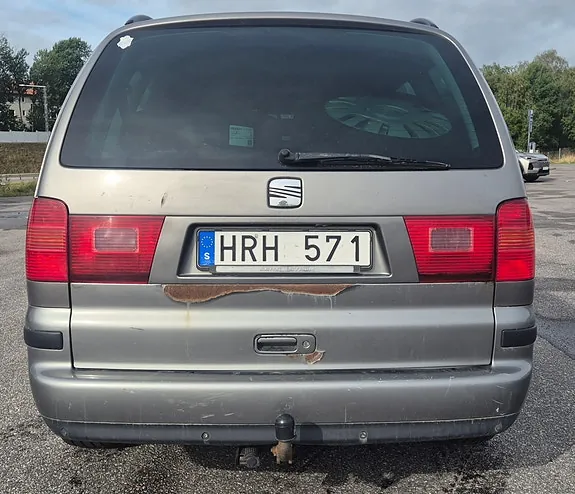 Seat Alhambra 2009 photo 4
