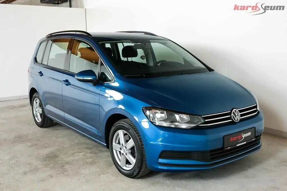 Volkswagen Touran 2021 photo 3